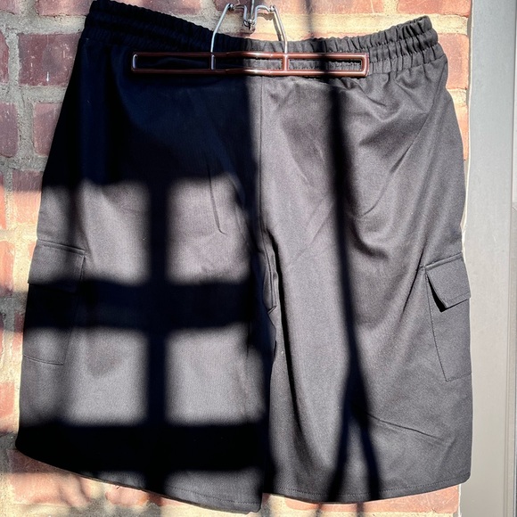⚫️🔴⚪️Boohoo Man Black Medium Men’s Cargo Shorts - Picture 3 of 3